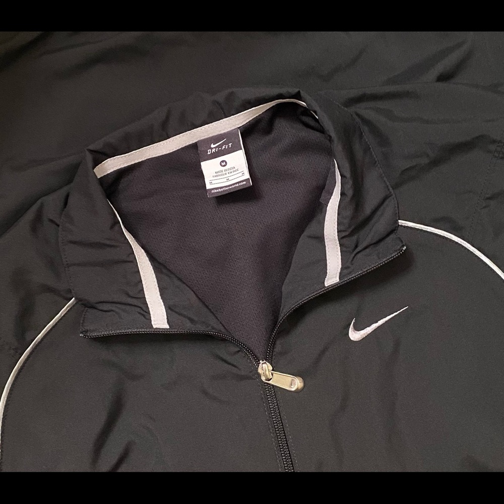 Nike Men’s Dri Fit Full Double Zip Jacket Size Medium Black Polyester NICE!!